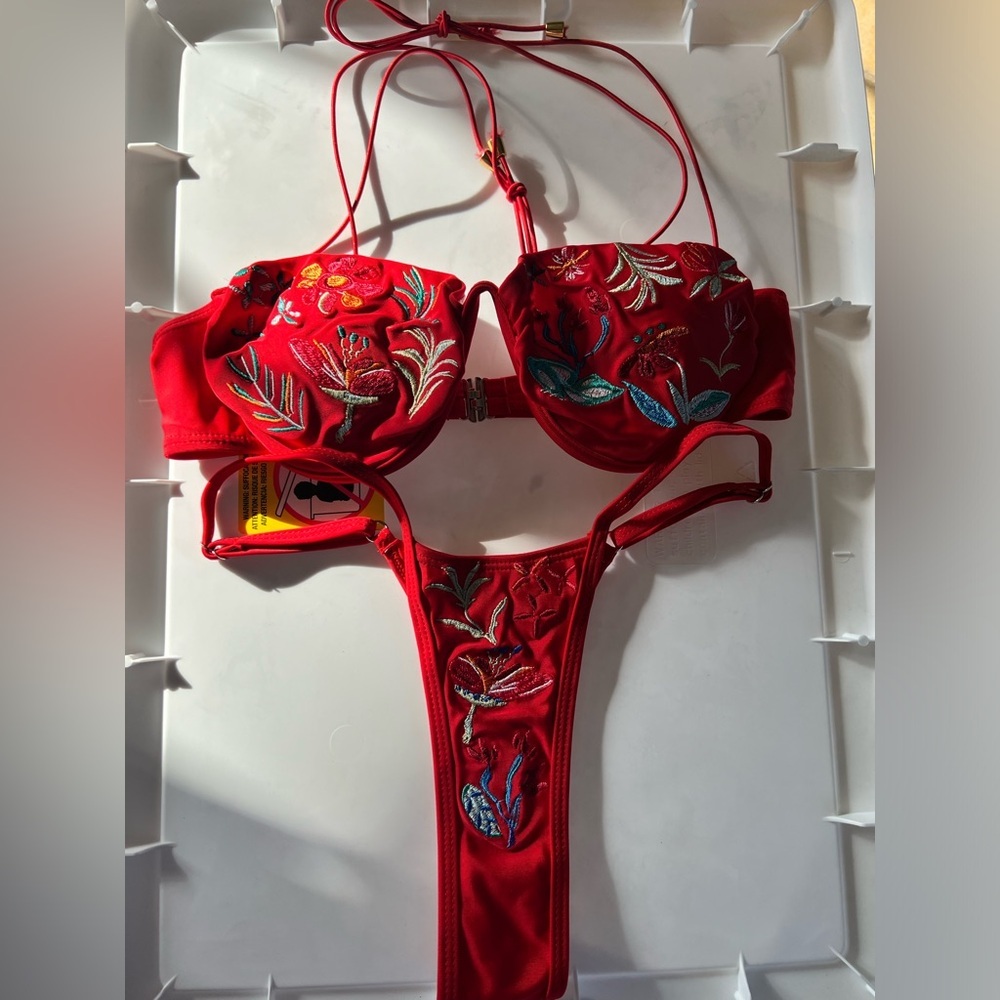 Embroidered Red Push Up Shoulder Ties Thong Bikini Set - Picture 3 of 11